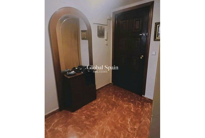 Resale - Apartment -
Benidorm - Zona de Poniente