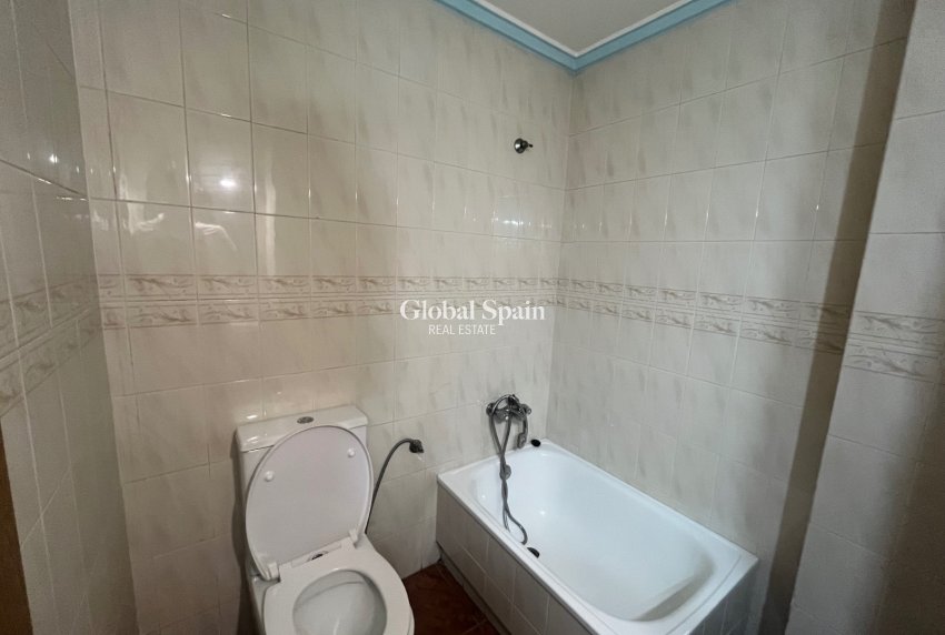 Resale - APARTMENT -
BENIJÓFAR - Costa Blanca South