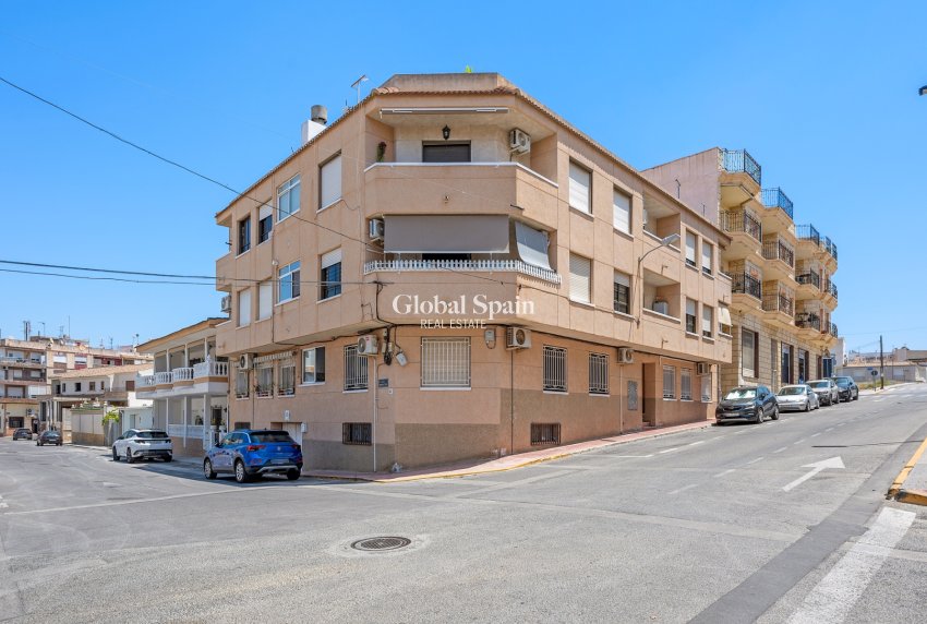 Resale - APARTMENT -
BENIJÓFAR - Costa Blanca South