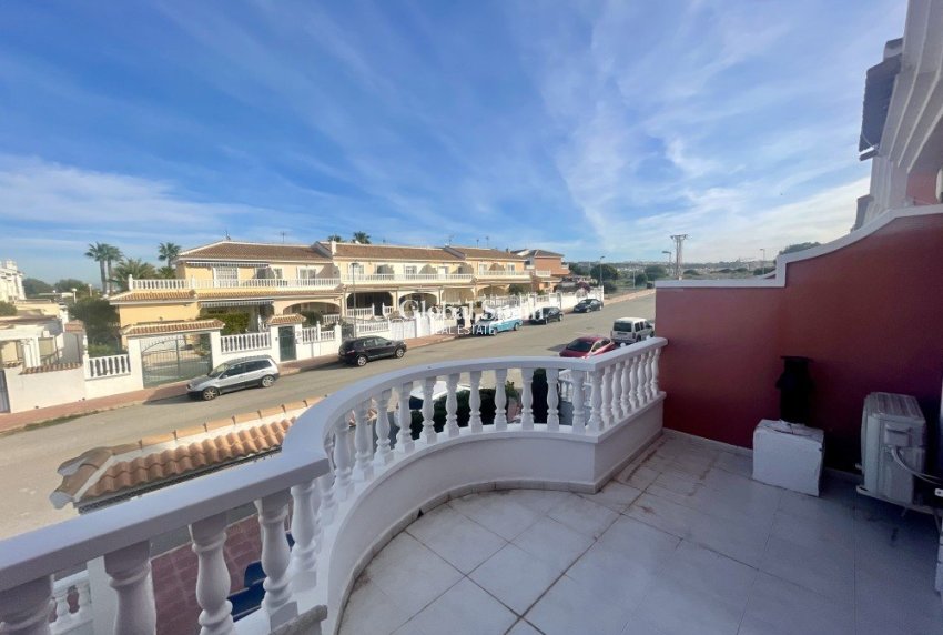 Resale - APARTMENT -
BENIJÓFAR - Costa Blanca