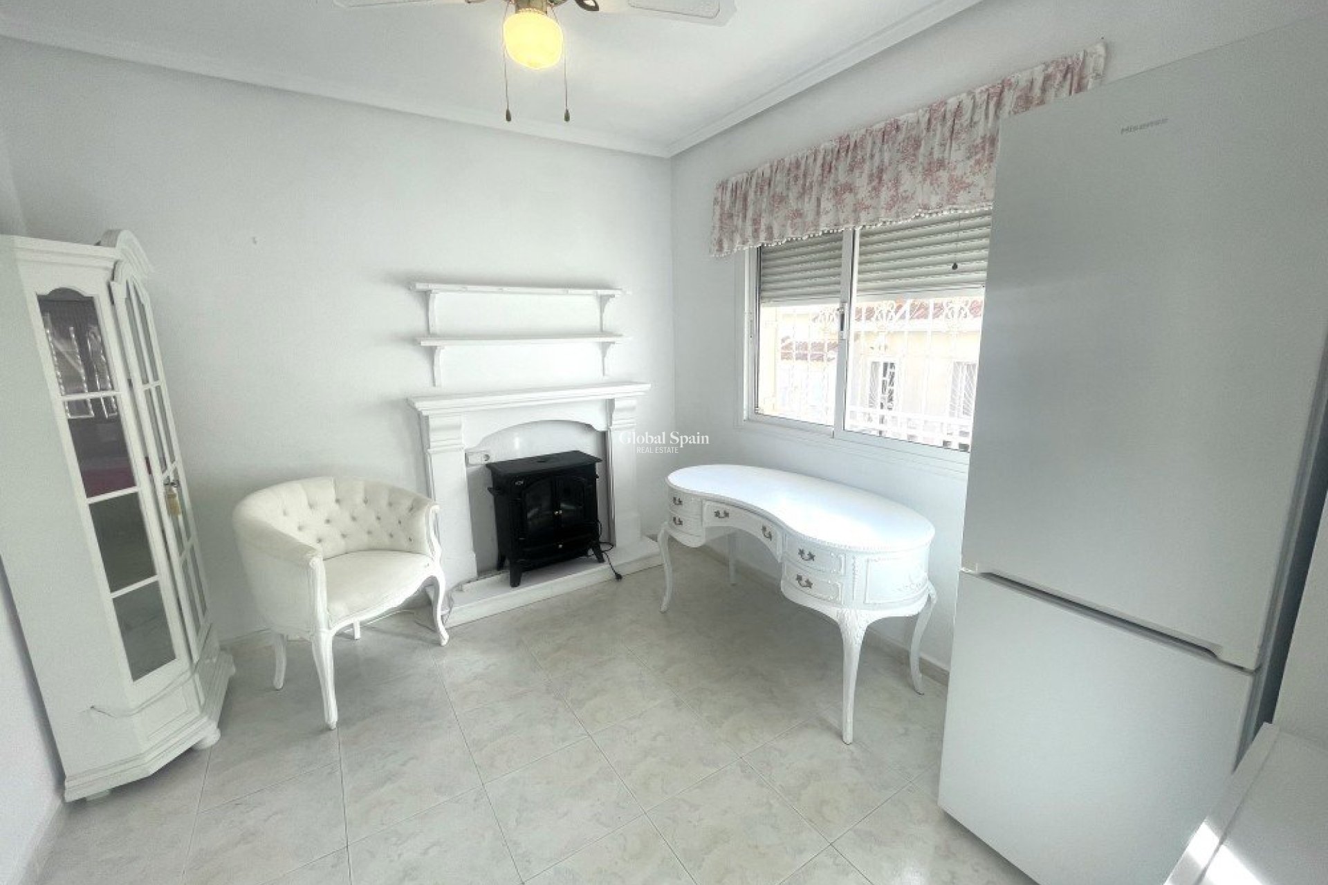 Resale - APARTMENT -
BENIJÓFAR - Costa Blanca