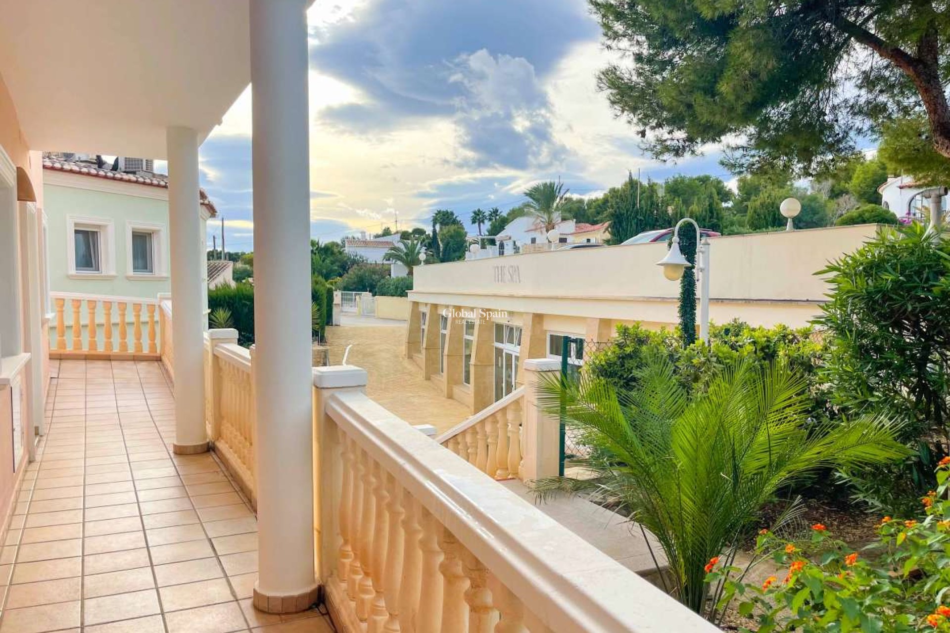 Resale - APARTMENT -
BENISSA - Costa Blanca
