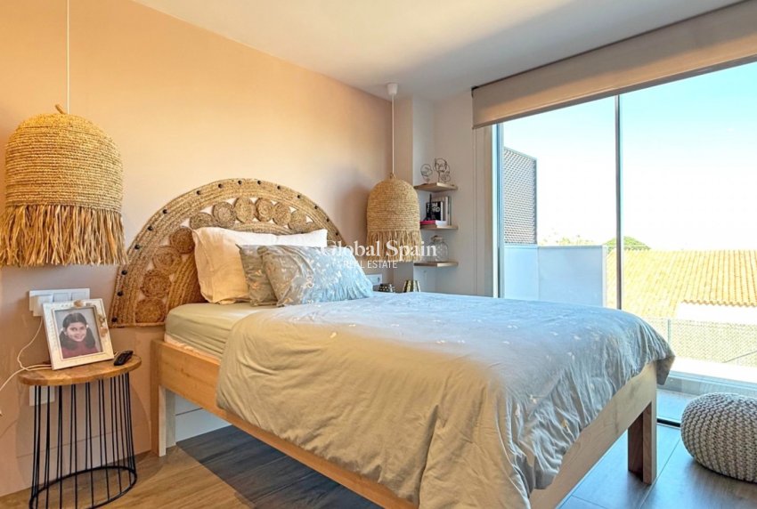 Resale - APARTMENT -
CABO DE PALOS - Costa Calida