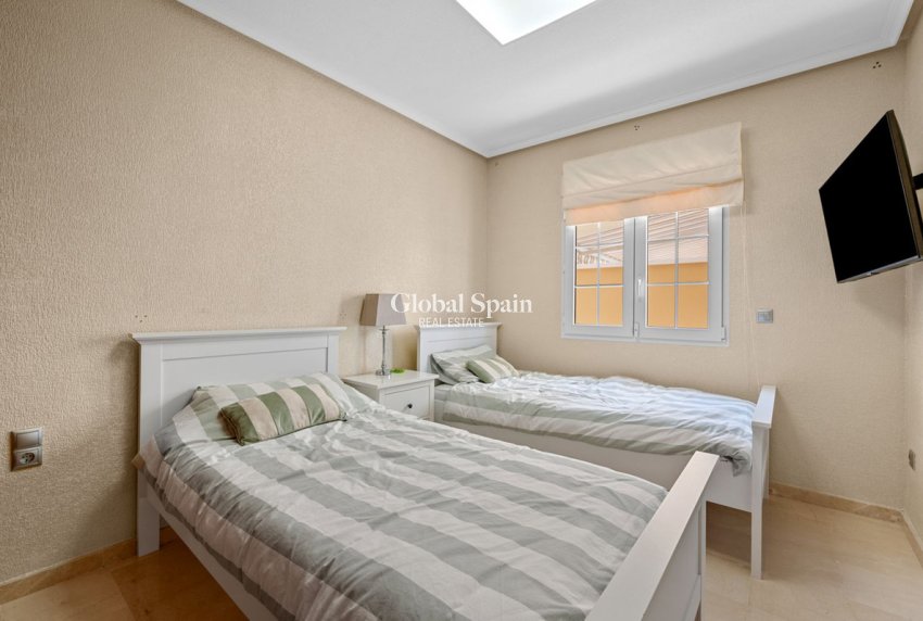 Resale - APARTMENT -
CABO ROIG - Costa Blanca