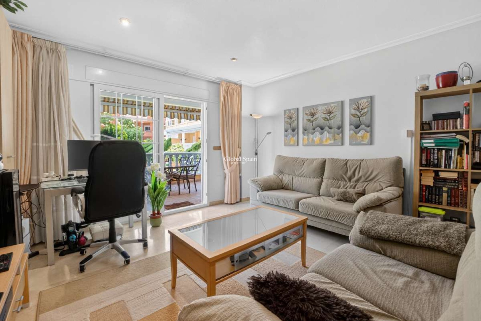 Resale - APARTMENT -
CABO ROIG - Costa Blanca
