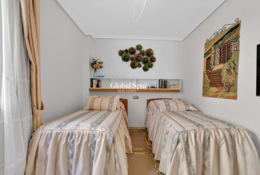 Resale - APARTMENT -
CABO ROIG - Costa Blanca