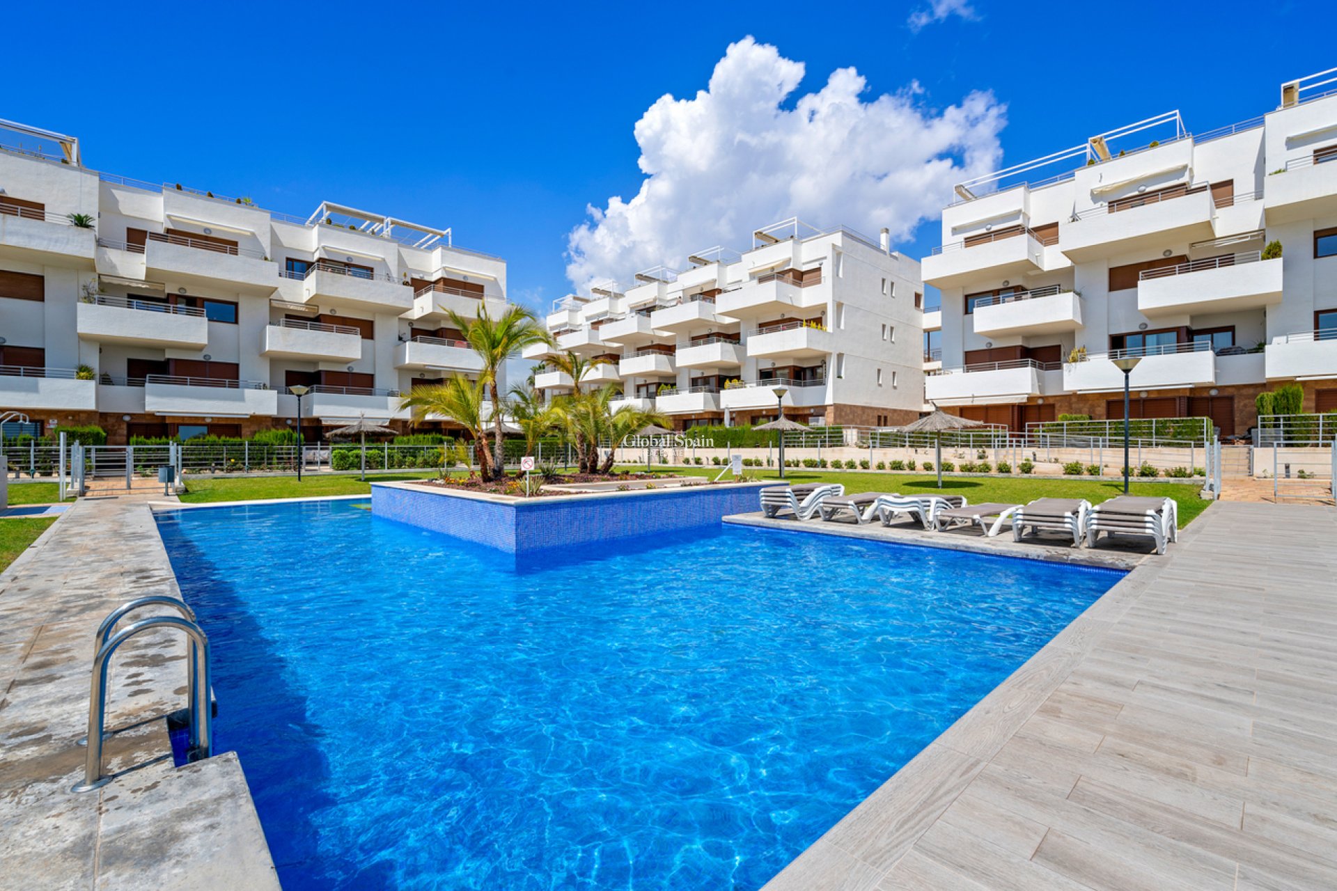 Resale - APARTMENT -
CABO ROIG - Costa Blanca