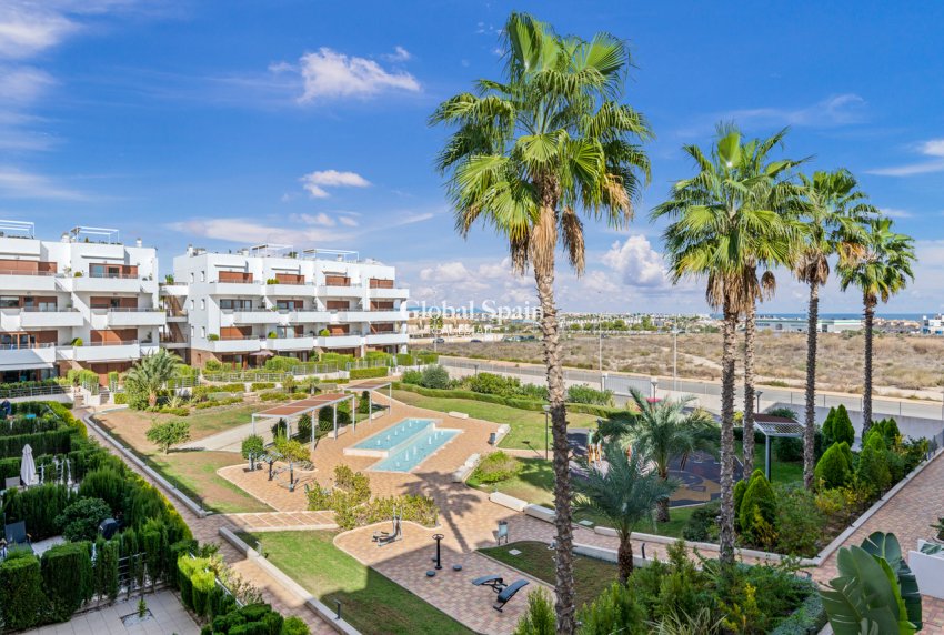 Resale - APARTMENT -
CABO ROIG - Costa Blanca