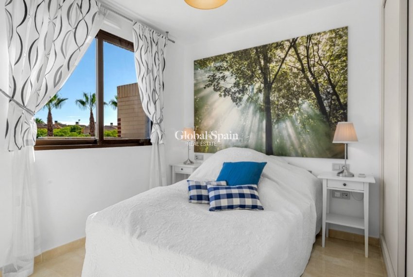 Resale - Apartment -
Cabo Roig - Lomas de Cabo Roig