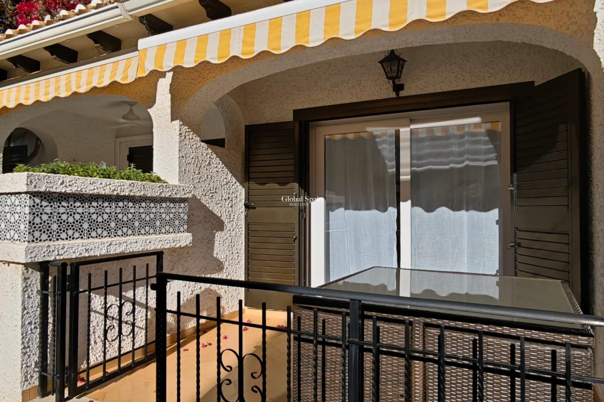Resale - APARTMENT -
CABO ROIG