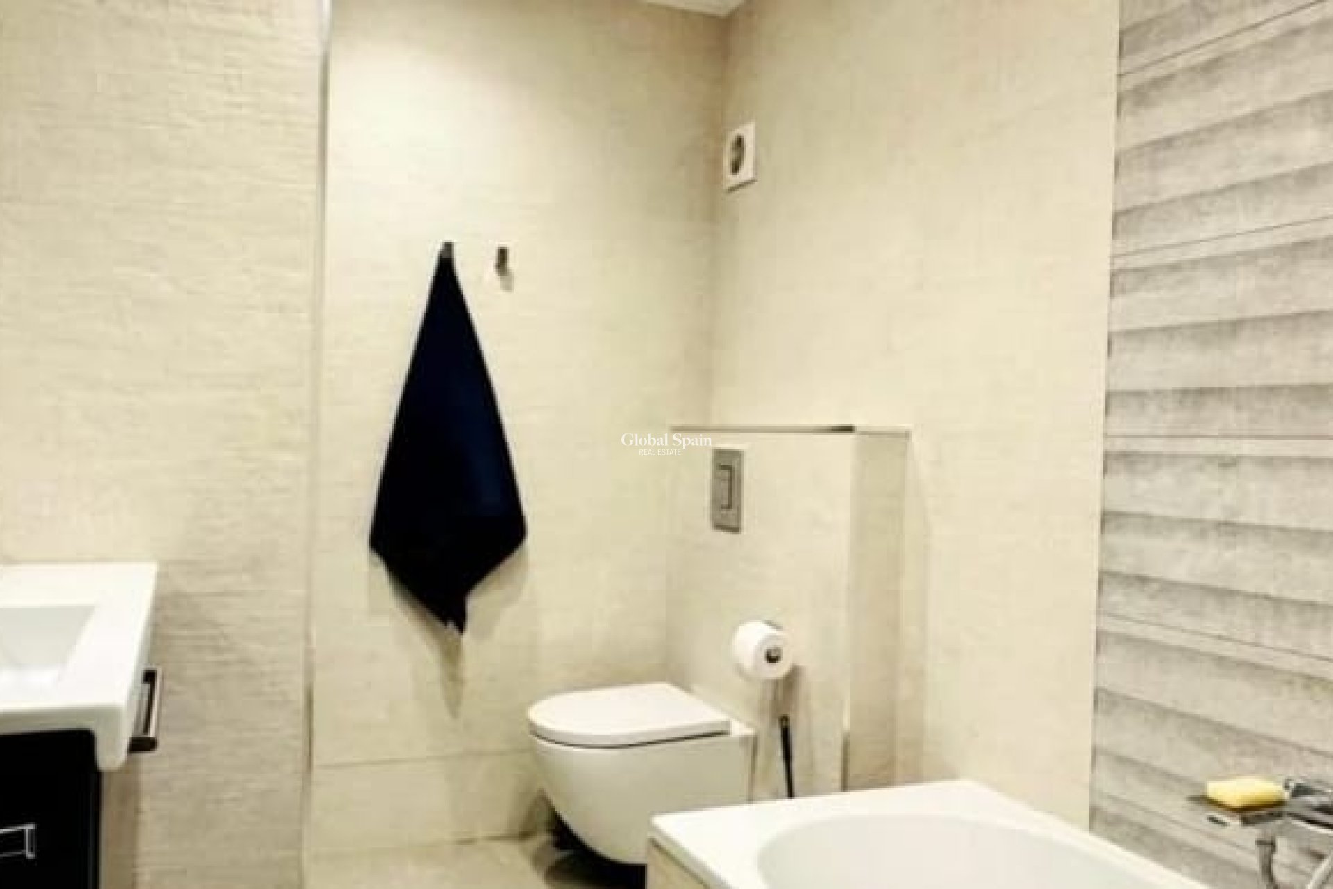 Resale - Apartment -
Cala Vinyes - Calvià