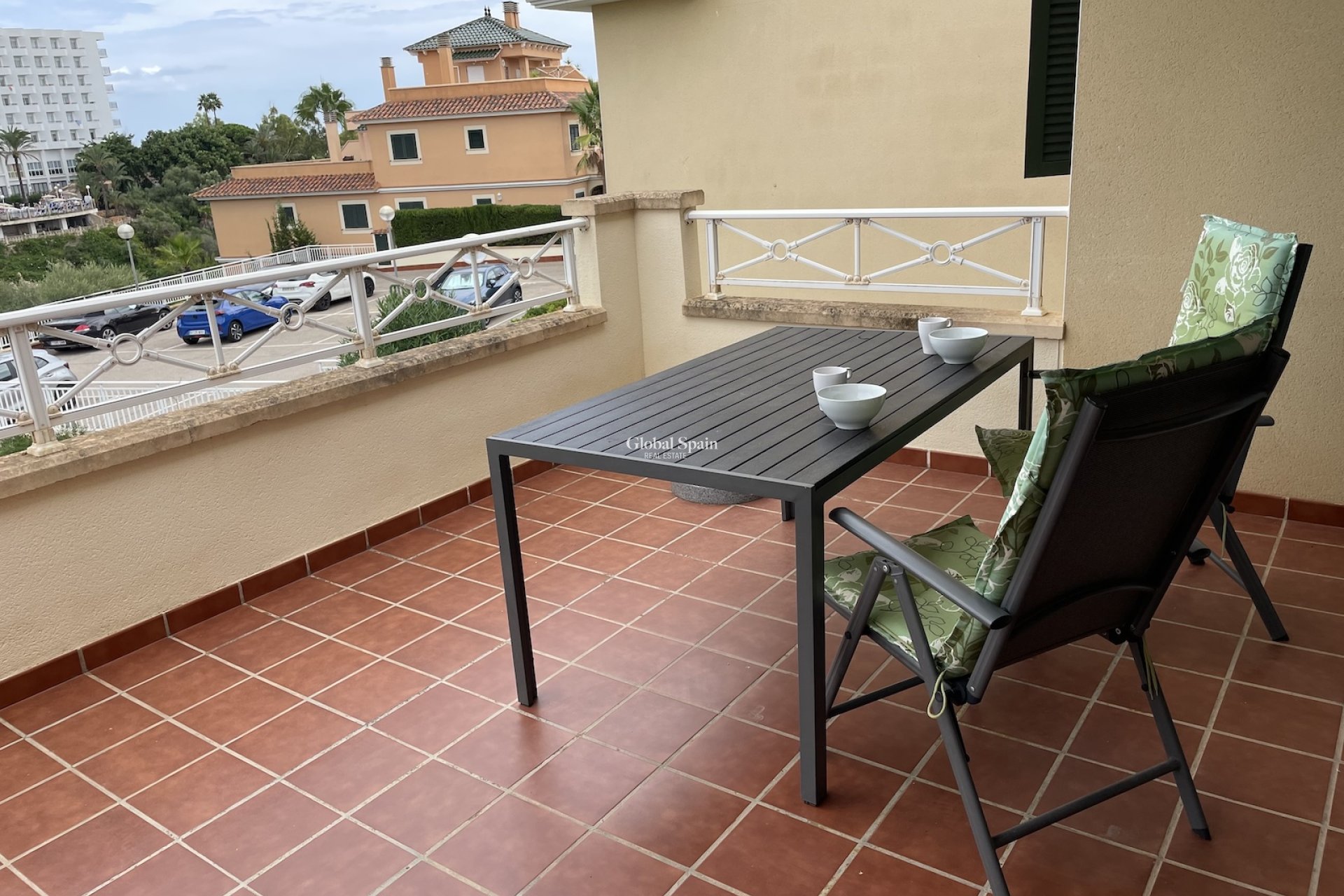 Resale - Apartment -
Calles de Mallorca - optional location detail