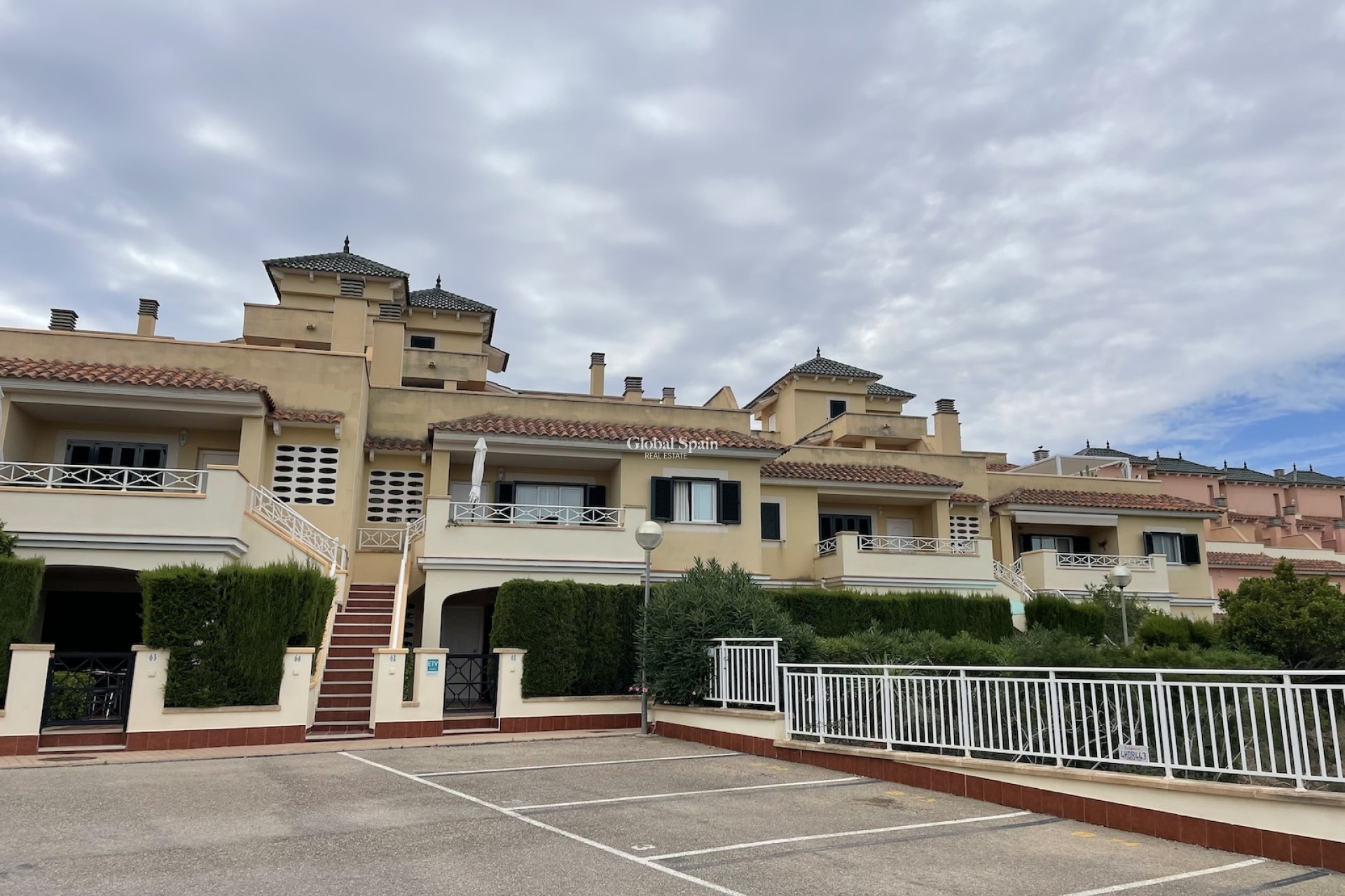 Resale - Apartment -
Calles de Mallorca - optional location detail