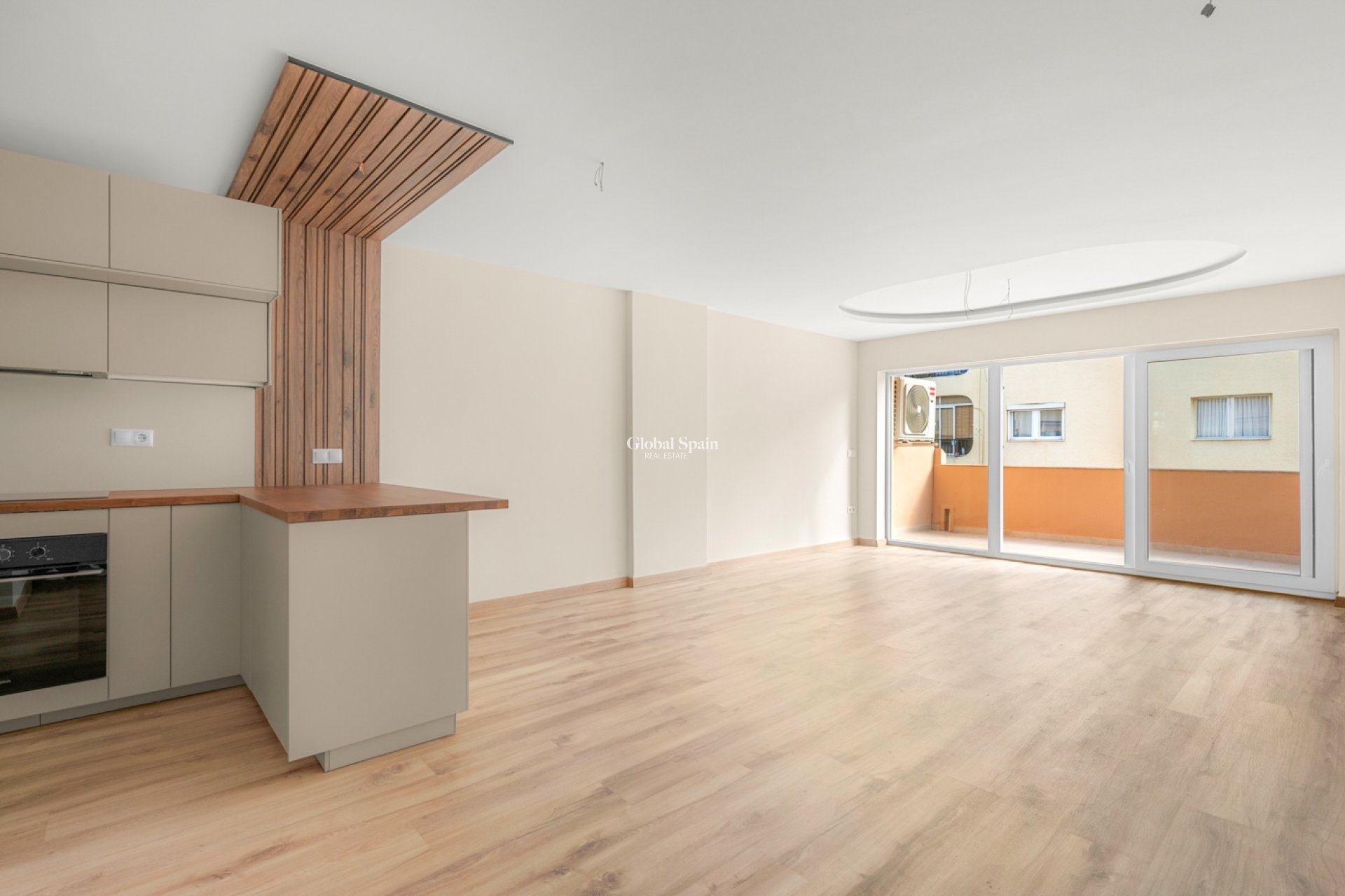 Resale - APARTMENT -
CALPE - Centro