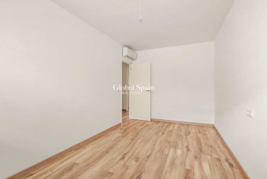 Resale - APARTMENT -
CALPE - Centro