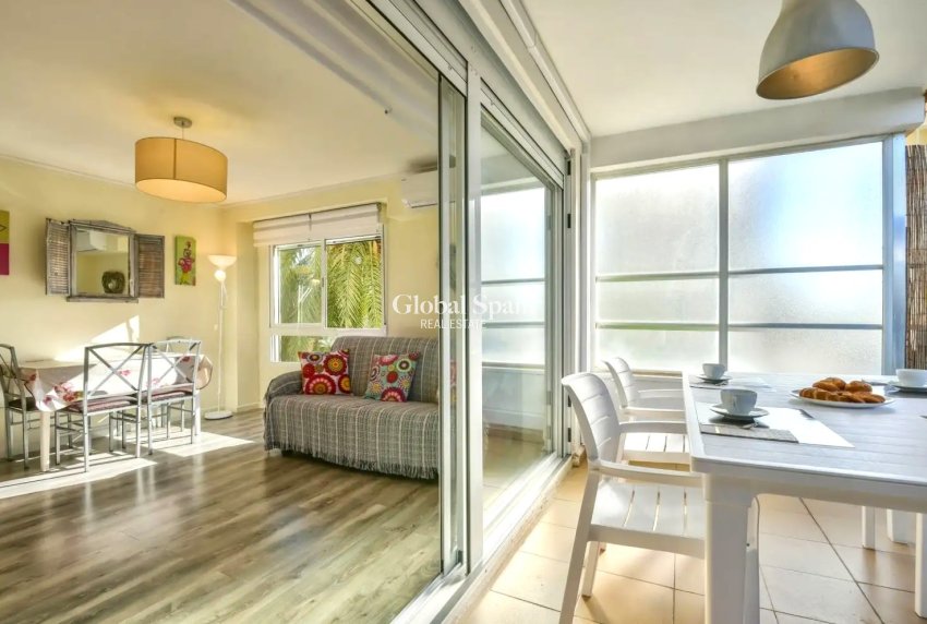 Resale - Apartment -
Calpe - Zona Levante - Playa Fossa