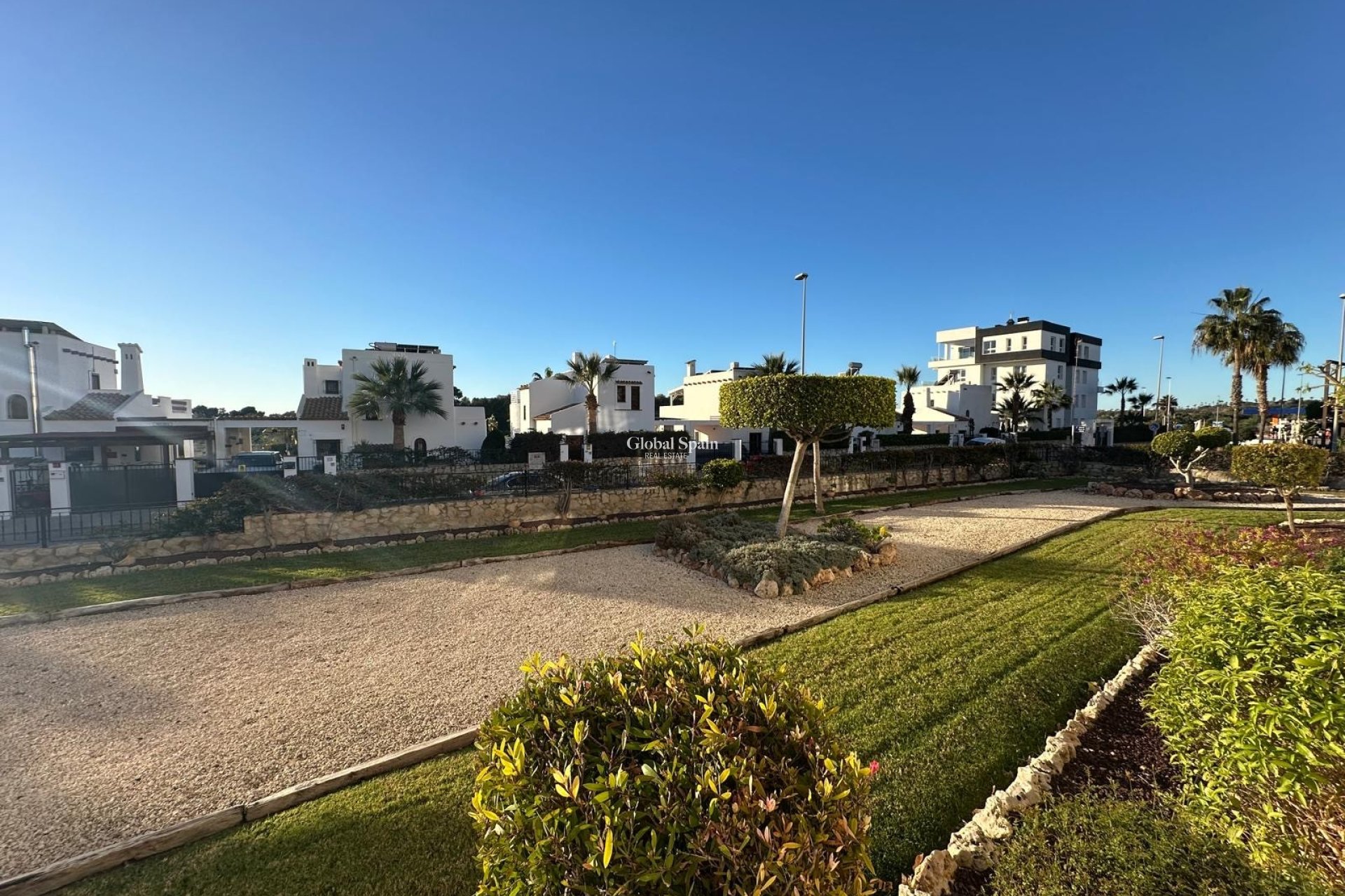 Resale - APARTMENT -
CAMPOAMOR - Costa Blanca