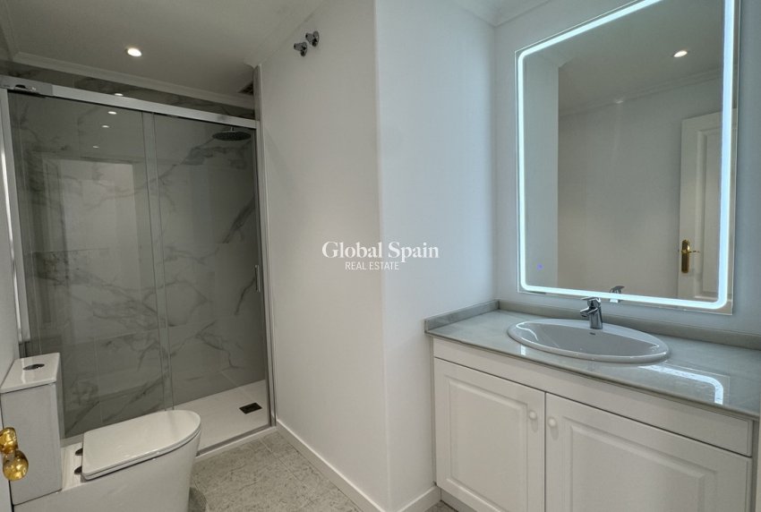 Resale - APARTMENT -
CAMPOAMOR - Costa Blanca