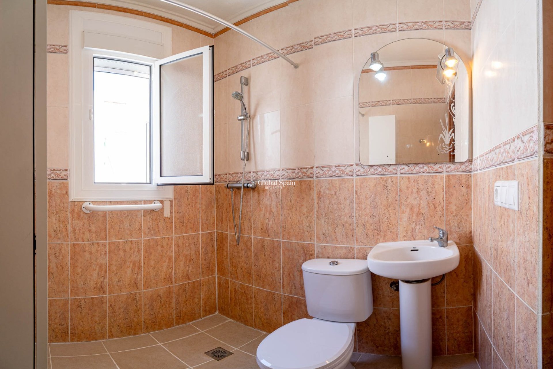Resale - APARTMENT -
CIUDAD QUESADA - Cuidad Quesada