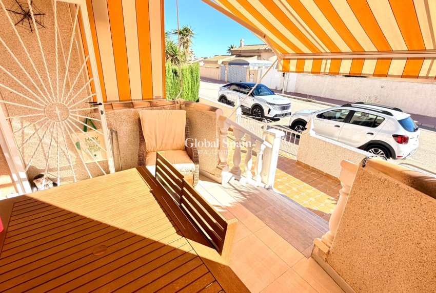 Resale - APARTMENT -
CIUDAD QUESADA - La Marquesa Golf