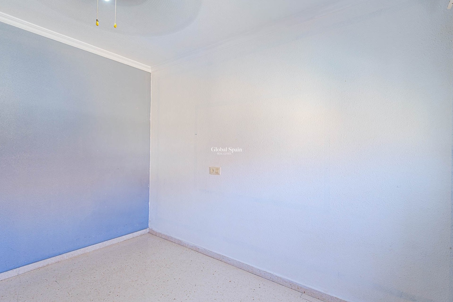 Resale - APARTMENT -
CIUDAD QUESADA - Rojales