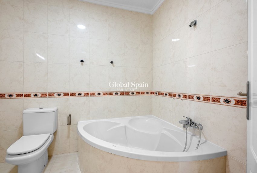 Resale - APARTMENT -
CIUDAD QUESADA