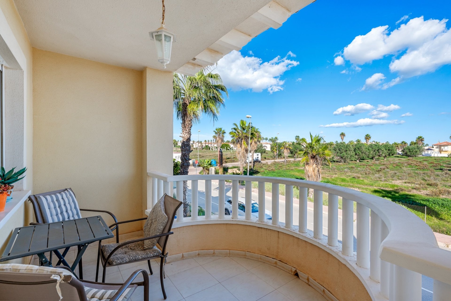 Resale - APARTMENT -
CIUDAD QUESADA