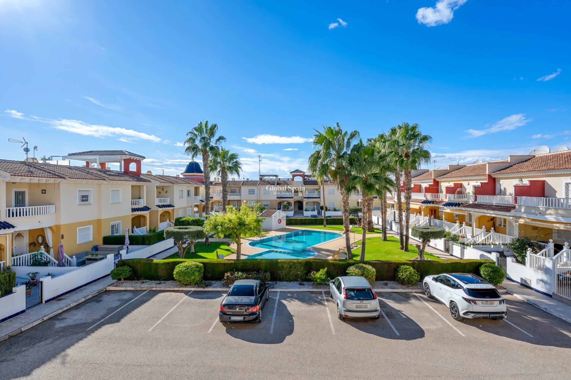 Resale - APARTMENT -
CIUDAD QUESADA