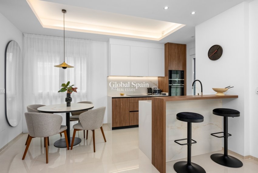 Resale - APARTMENT -
CIUDAD QUESADA