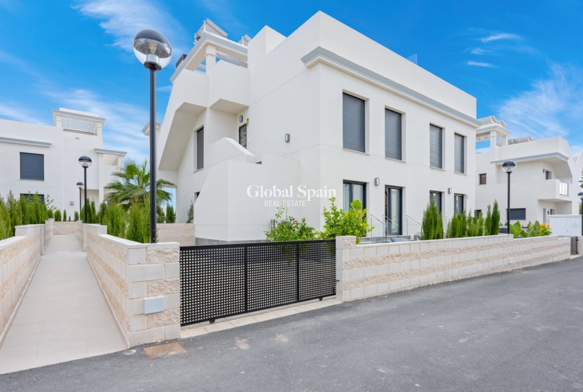 Resale - APARTMENT -
CIUDAD QUESADA