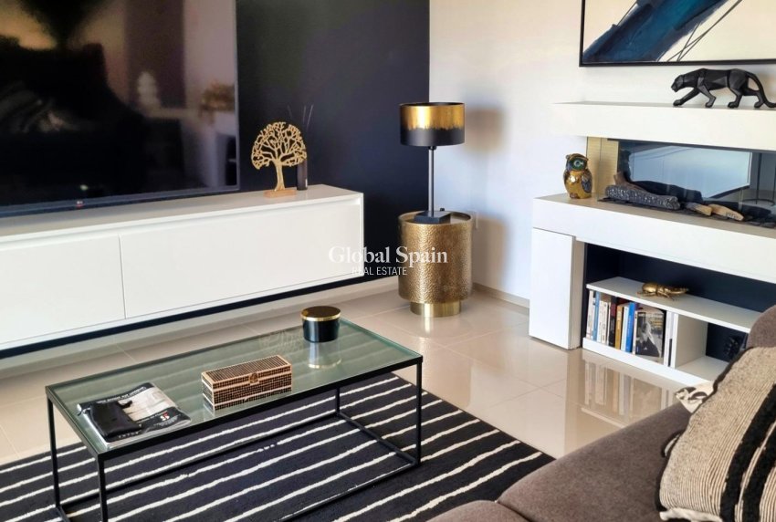 Resale - APARTMENT -
CIUDAD QUESADA