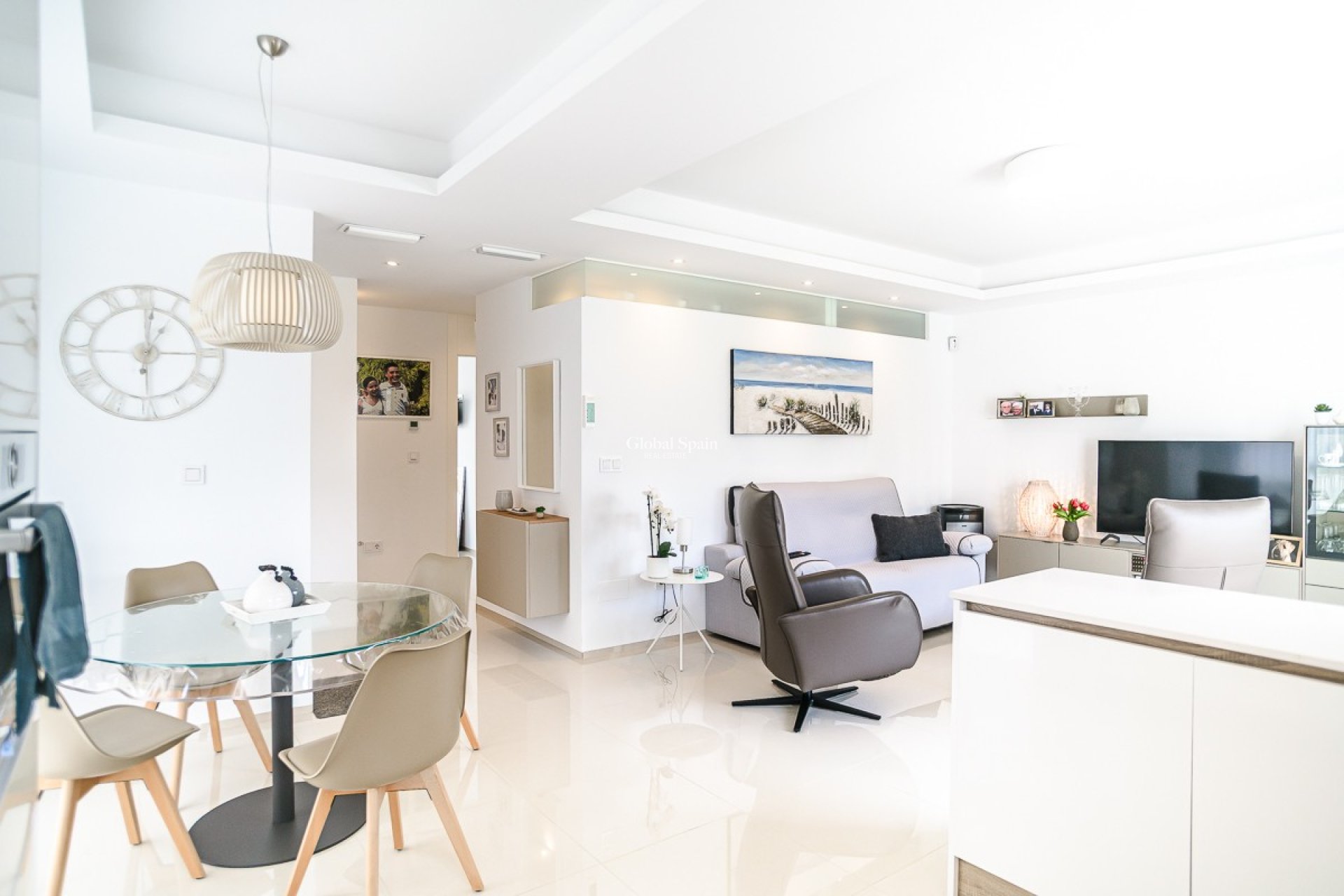 Resale - APARTMENT -
CIUDAD QUESADA