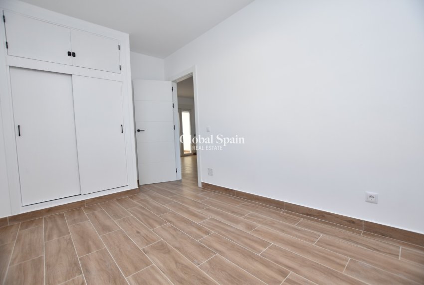 Resale - APARTMENT -
CIUDAD QUESADA