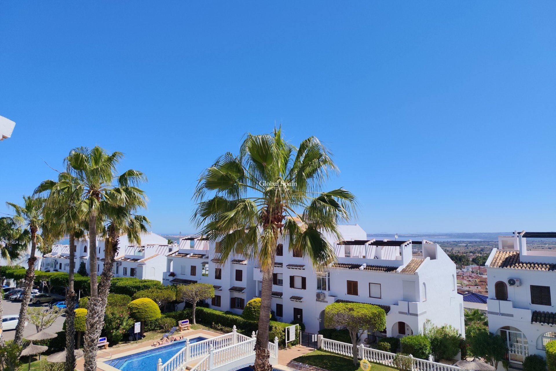 Resale - APARTMENT -
CIUDAD QUESADA