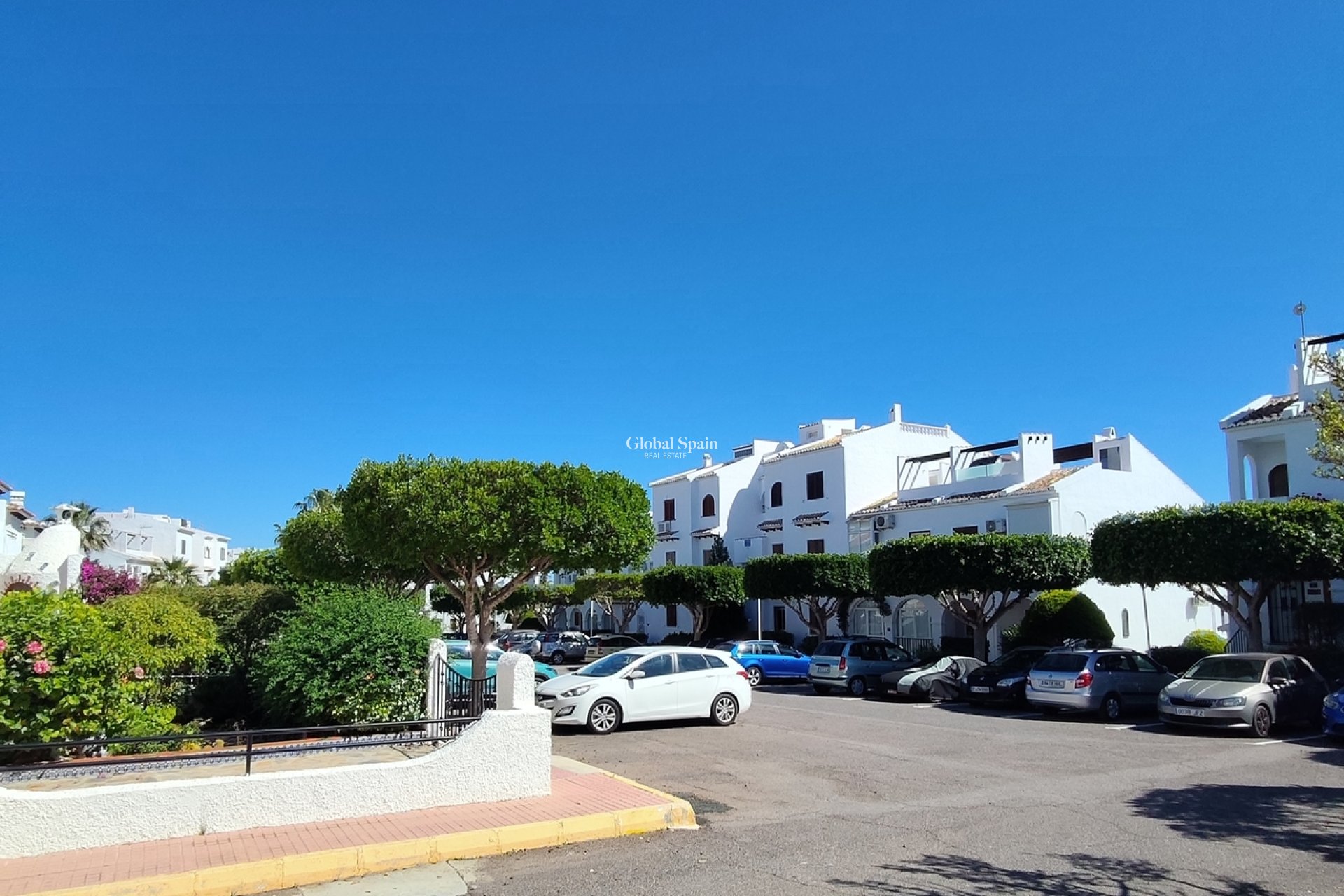Resale - APARTMENT -
CIUDAD QUESADA