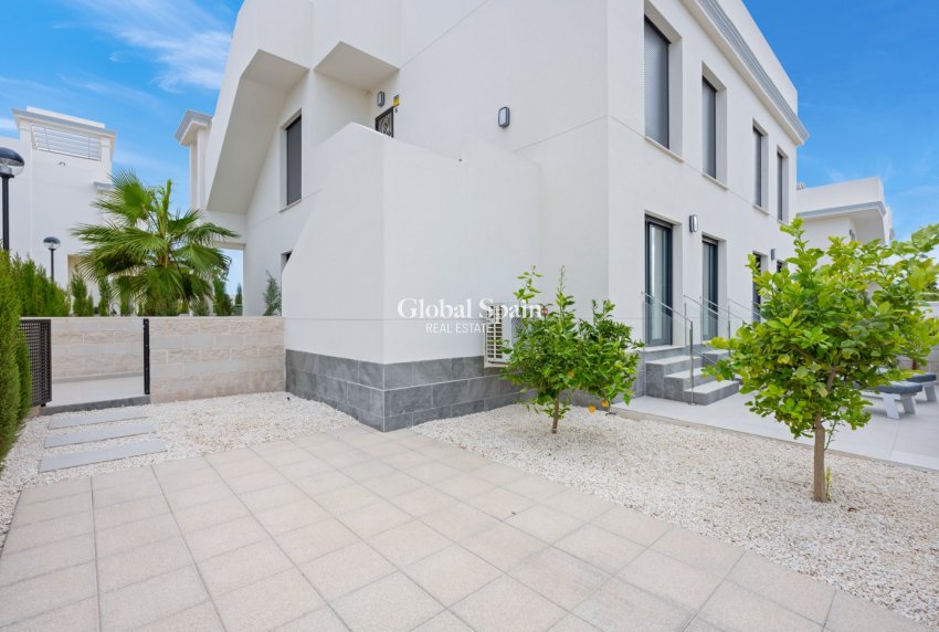 Resale - APARTMENT -
CIUDAD QUESADA