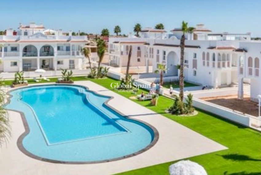 Resale - APARTMENT -
CIUDAD QUESADA