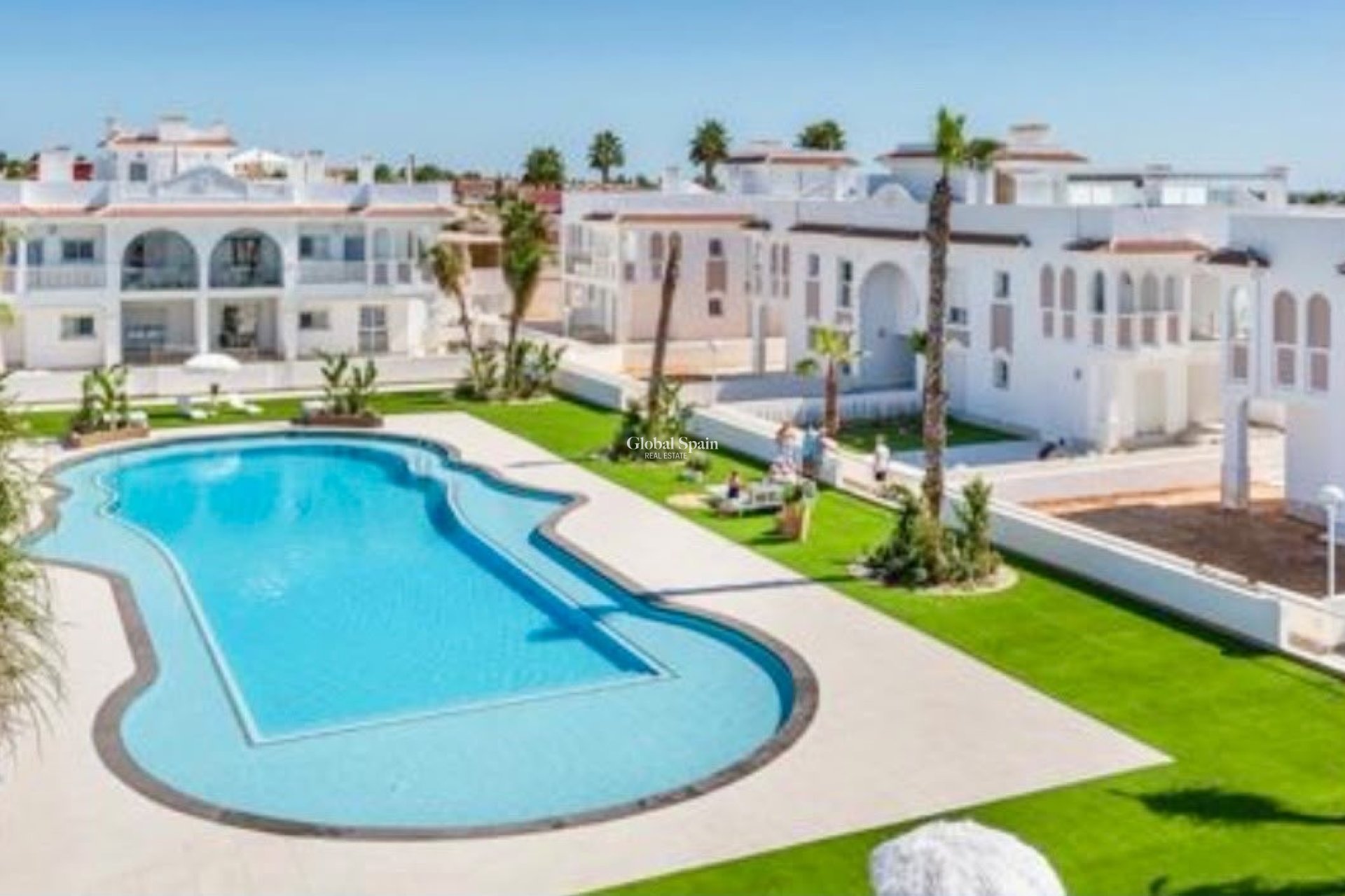 Resale - APARTMENT -
CIUDAD QUESADA