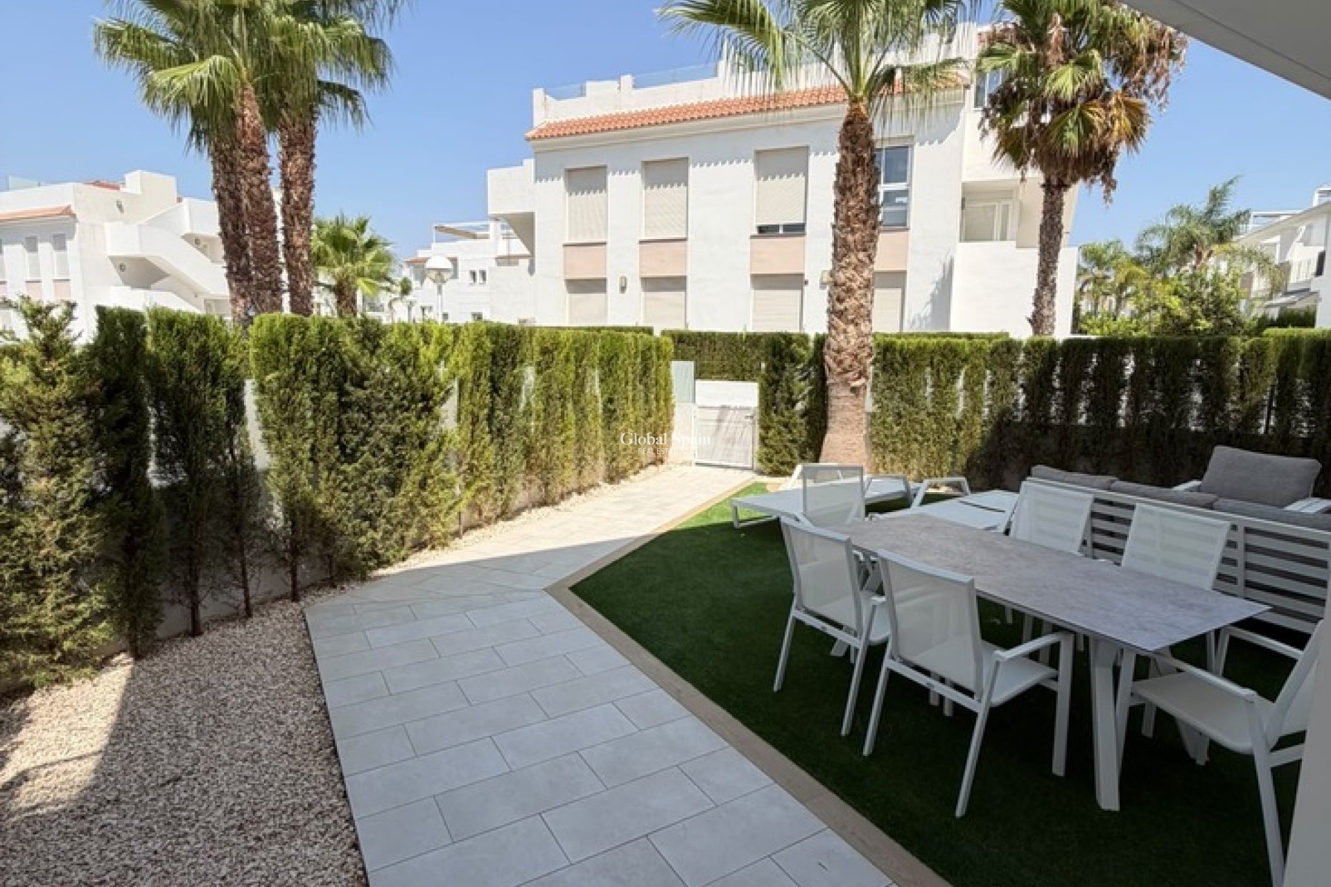 Resale - APARTMENT -
CIUDAD QUESADA