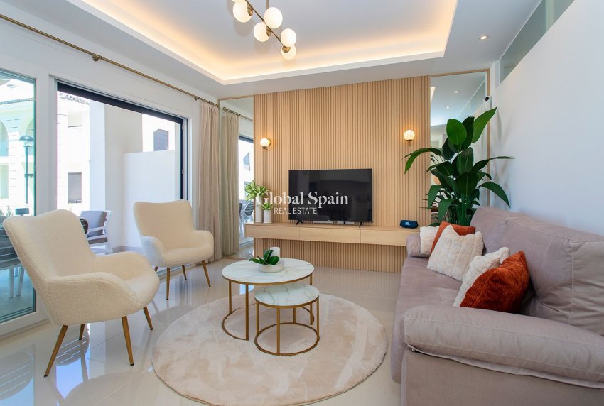 Resale - Apartment -
CIUDAD QUESADA