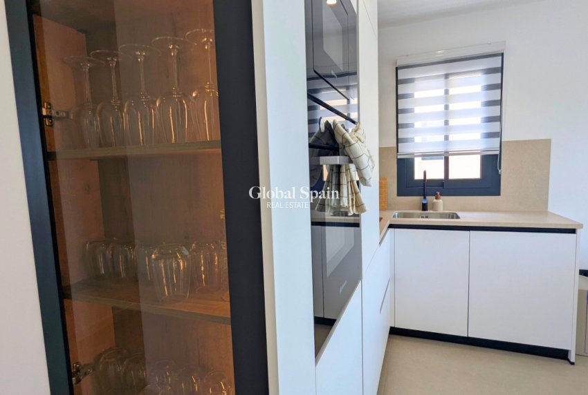 Resale - APARTMENT -
Condado de Alhama - Inland