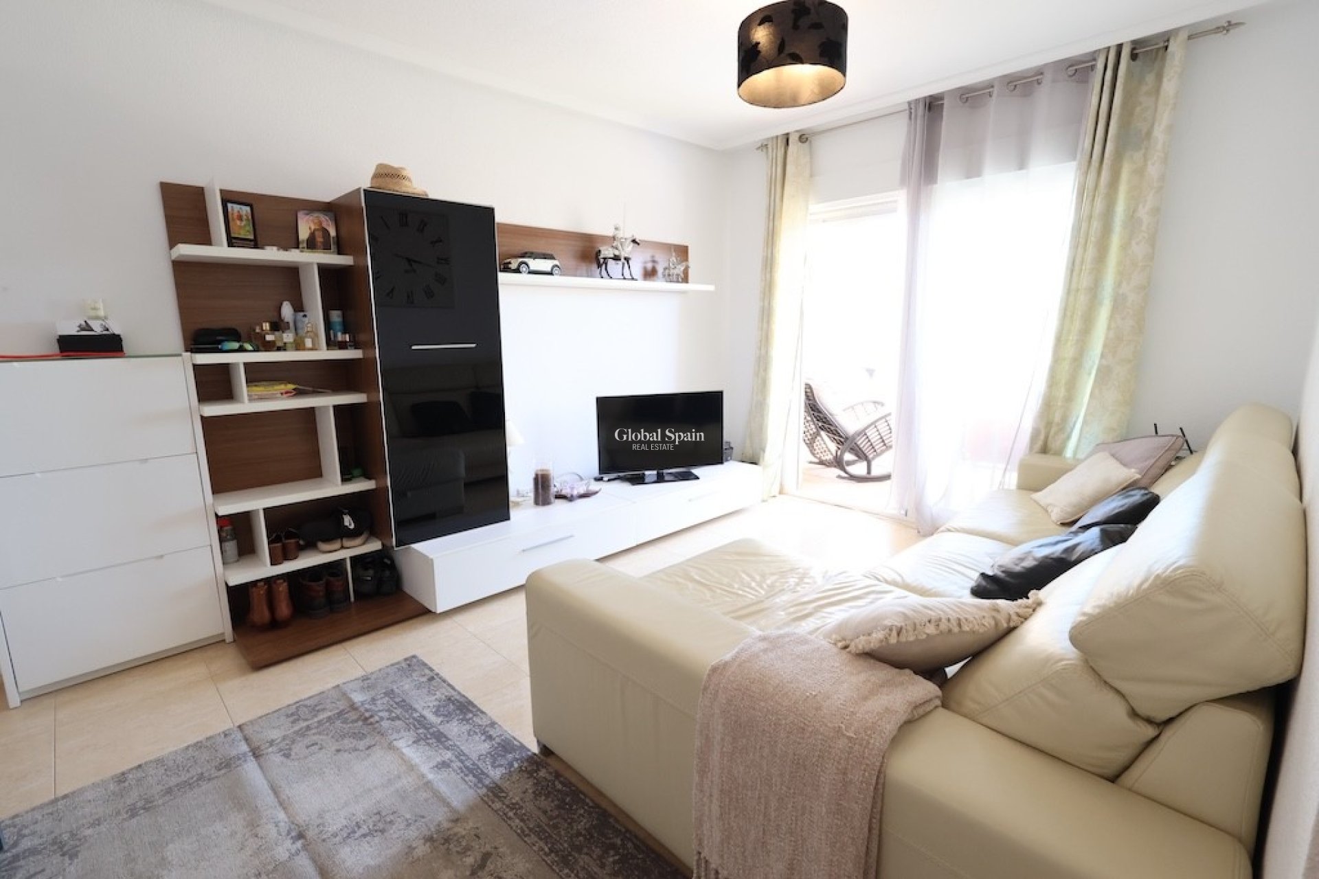 Resale - Apartment -
Costa Blanca - Orihuela Costa