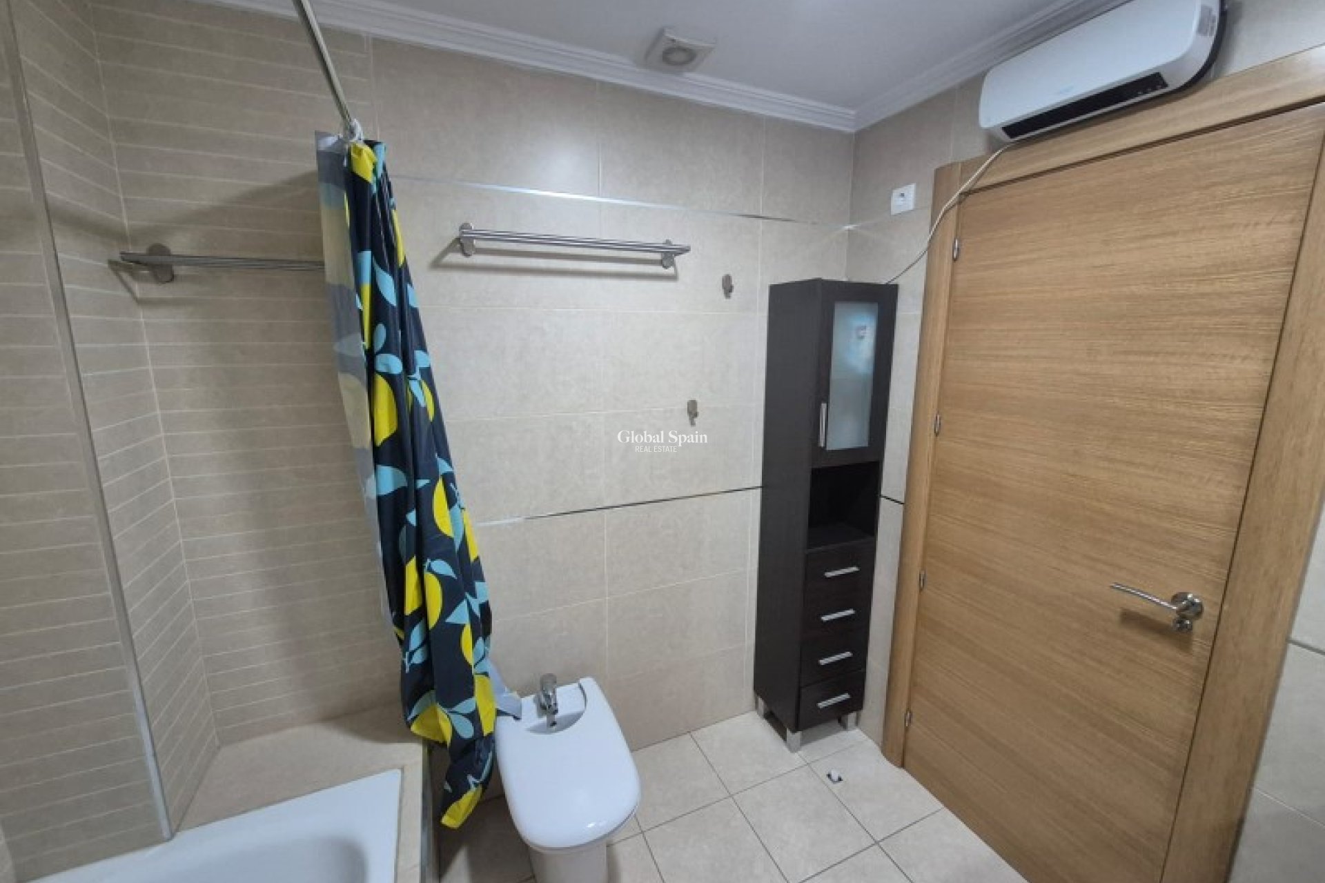 Resale - APARTMENT -
CREVILLENTE - Inland