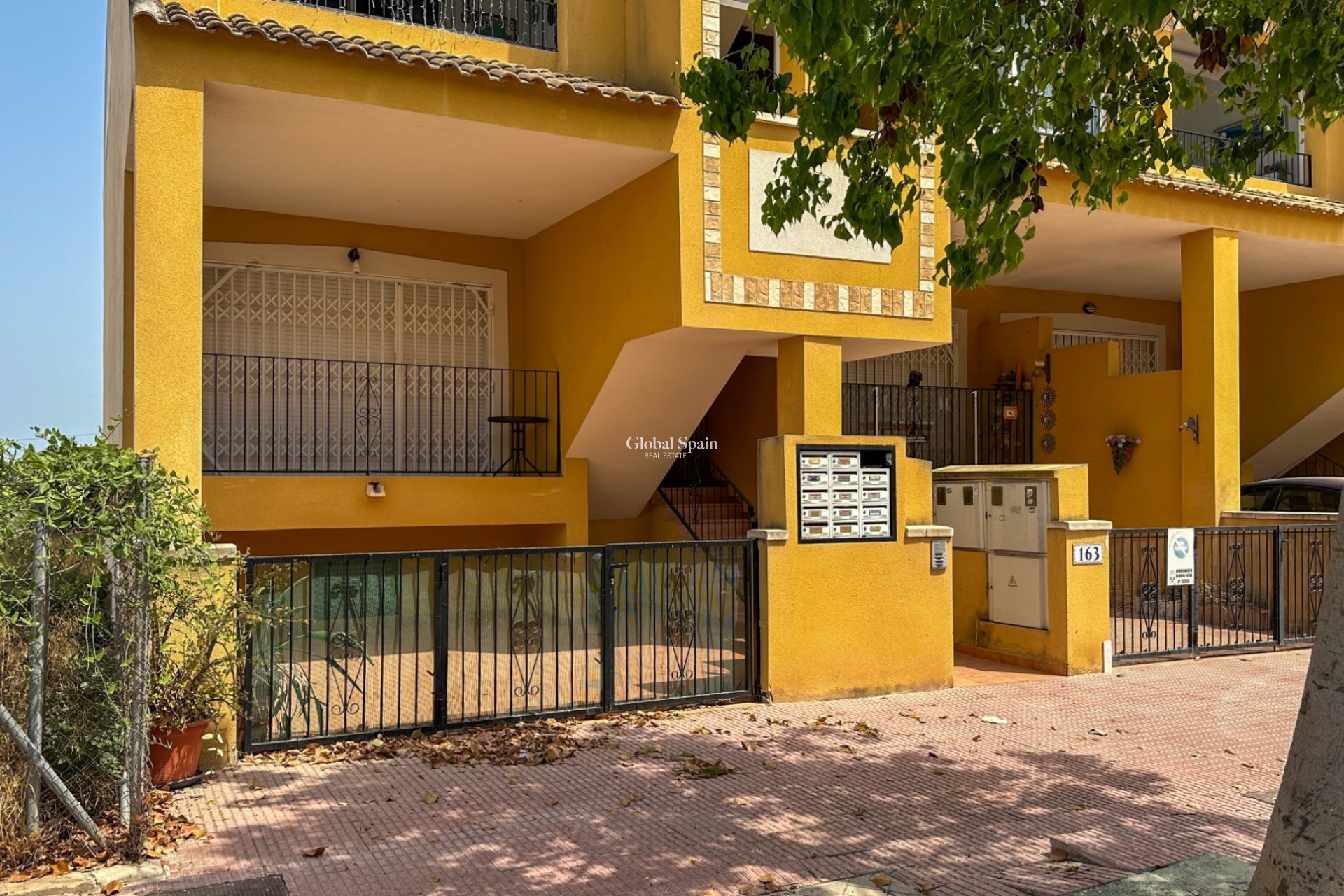 Resale - APARTMENT -
DAYA NUEVA - Costa Blanca Sur