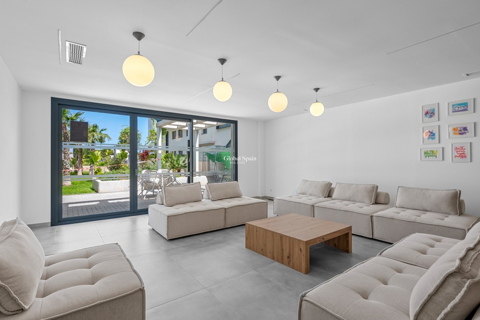 Resale - APARTMENT -
DEHESA DE CAMPOAMOR - Costa Blanca