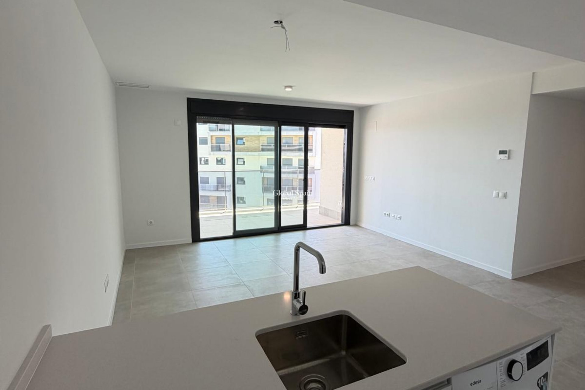 Resale - APARTMENT -
DEHESA DE CAMPOAMOR - Costa Blanca