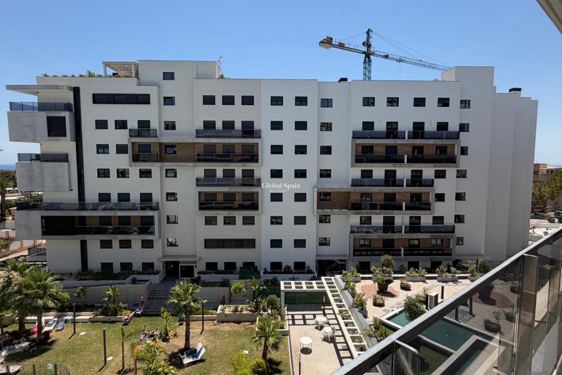 Resale - APARTMENT -
DEHESA DE CAMPOAMOR - Costa Blanca