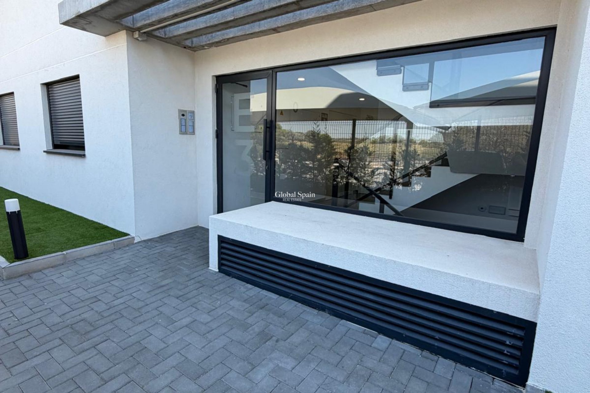Resale - APARTMENT -
DEHESA DE CAMPOAMOR - Costa Blanca
