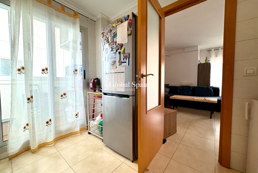 Resale - Apartment -
DENIA - Center