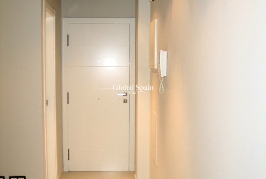 Resale - APARTMENT -
DENIA - Center